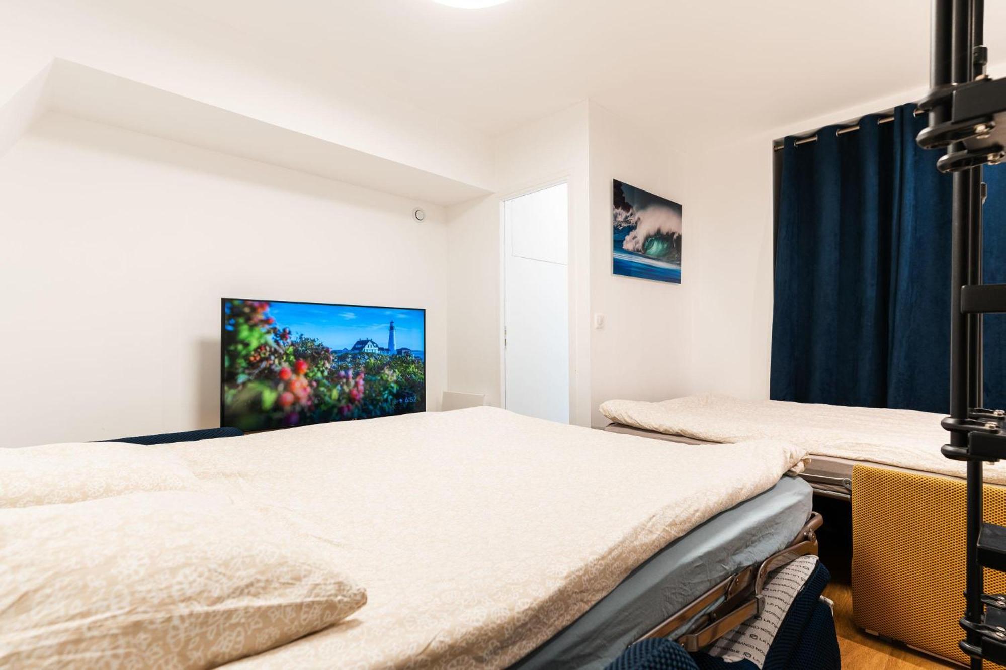 Loft 4 Bedroom Montmartre Pigalle Ac By Lcc Agency Paris Bagian luar foto