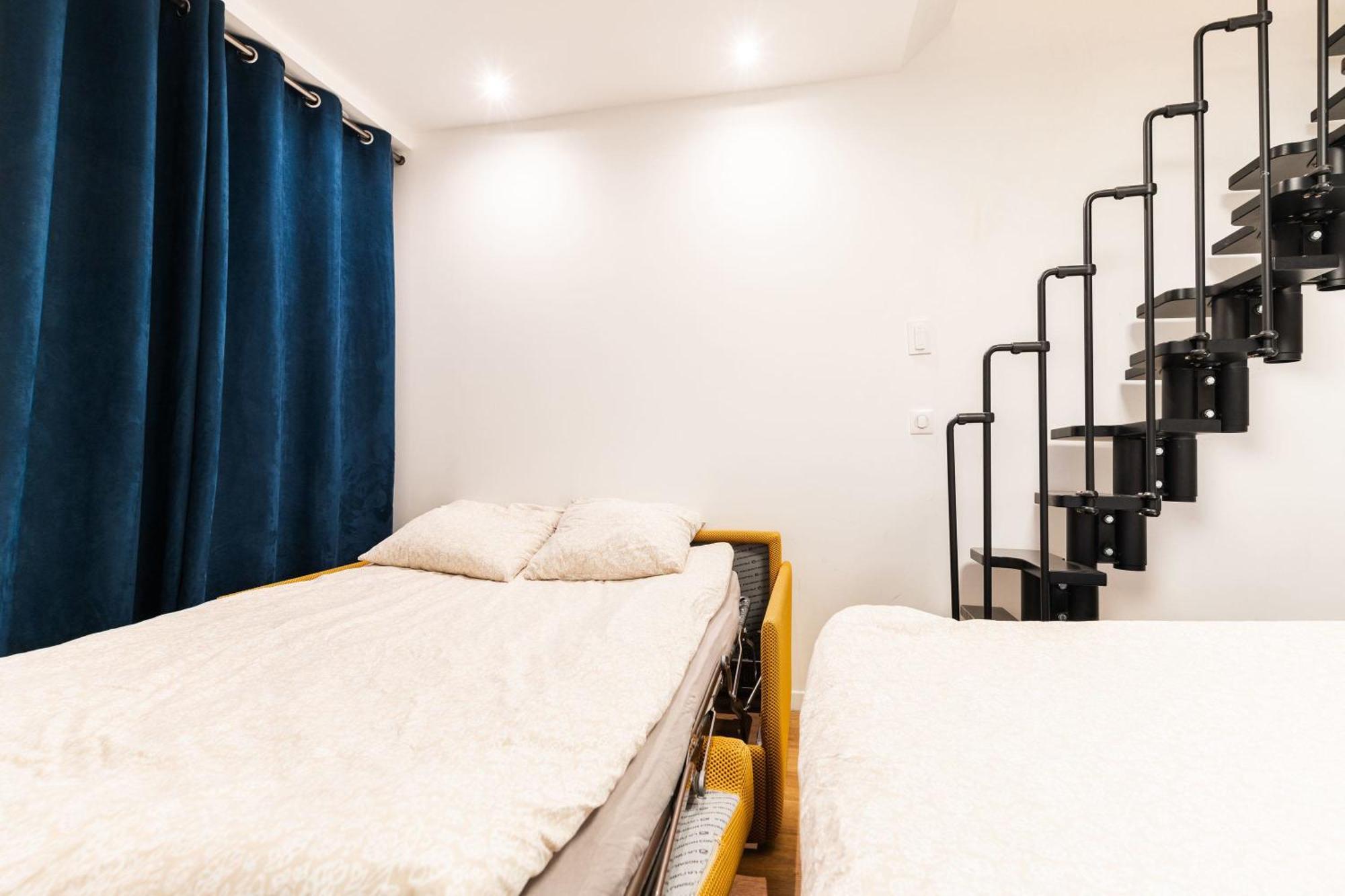 Loft 4 Bedroom Montmartre Pigalle Ac By Lcc Agency Paris Bagian luar foto