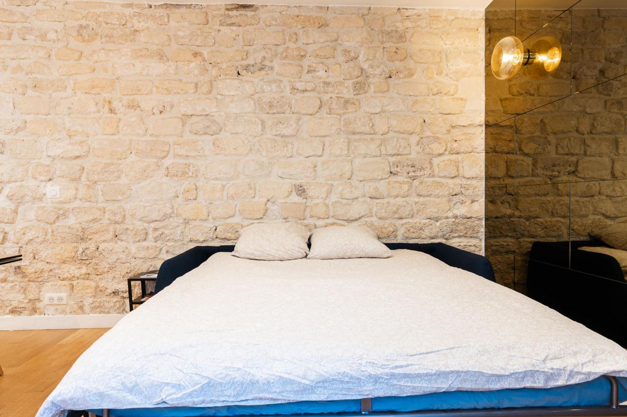 Loft 4 Bedroom Montmartre Pigalle Ac By Lcc Agency Paris Bagian luar foto