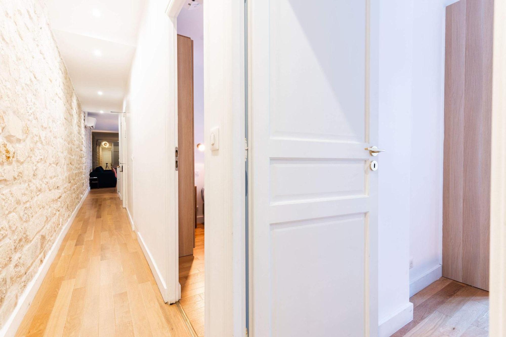 Loft 4 Bedroom Montmartre Pigalle Ac By Lcc Agency Paris Bagian luar foto