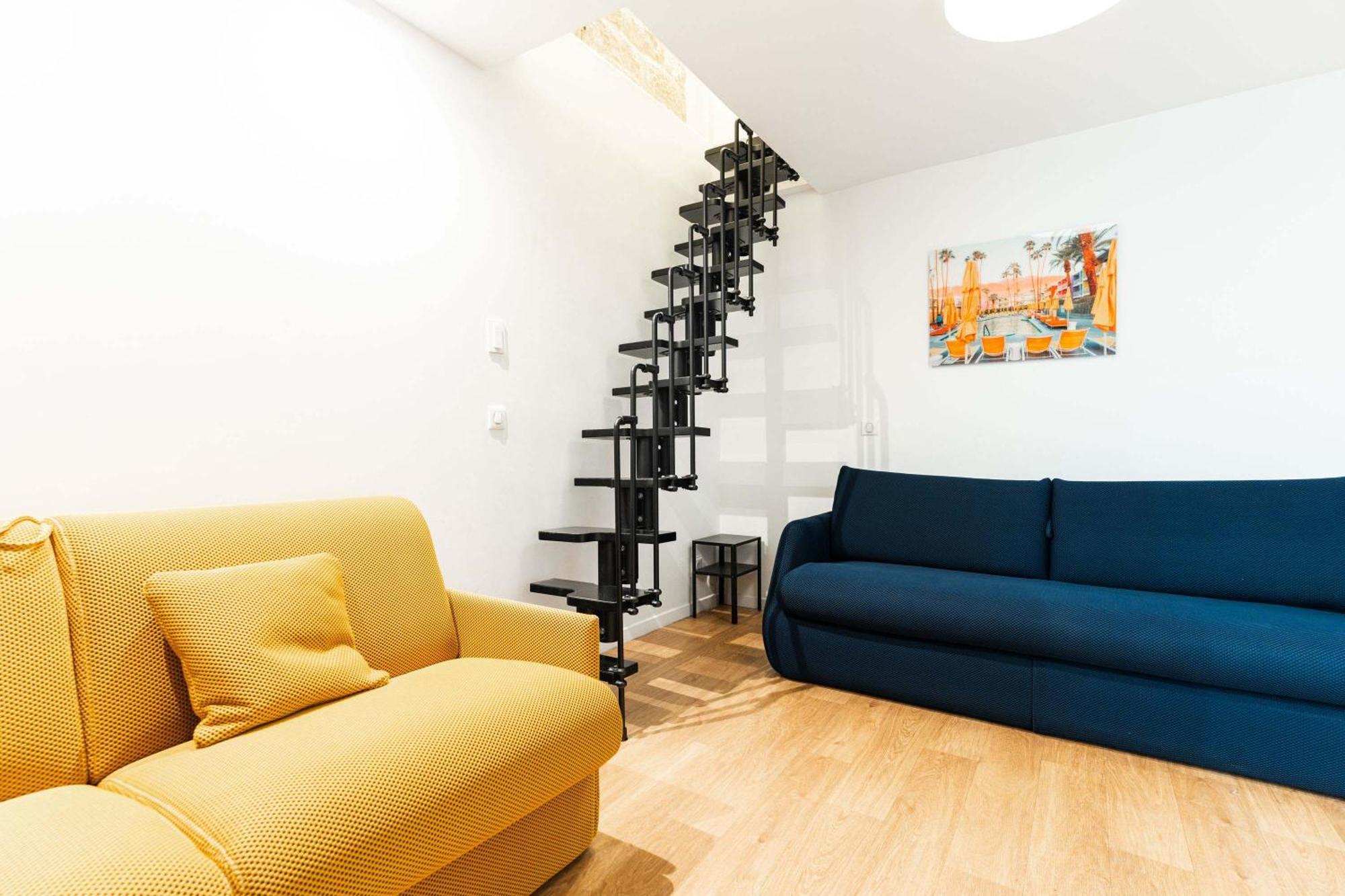 Loft 4 Bedroom Montmartre Pigalle Ac By Lcc Agency Paris Bagian luar foto
