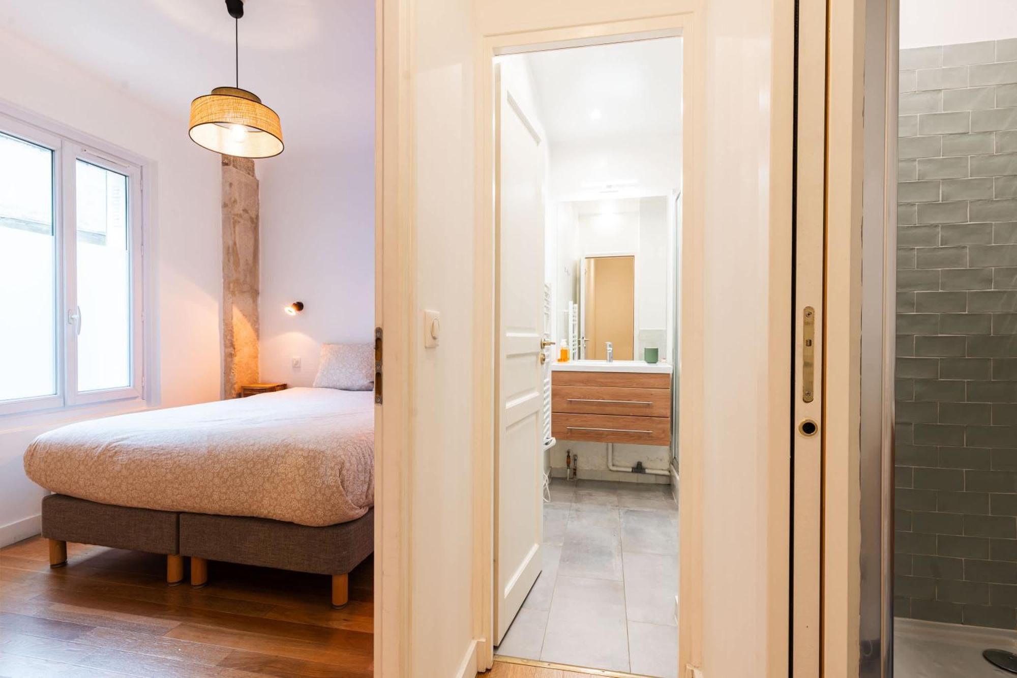 Loft 4 Bedroom Montmartre Pigalle Ac By Lcc Agency Paris Bagian luar foto
